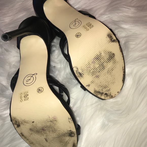 Chinese Laundry Black Heel - Picture 5 of 5